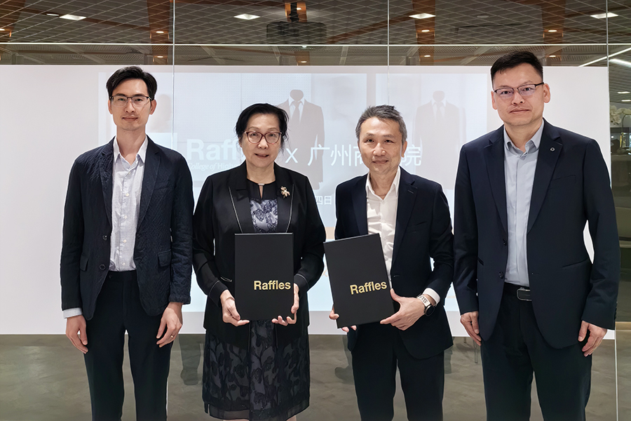 公司代表团访问莱佛士设计公司 (3).jpg