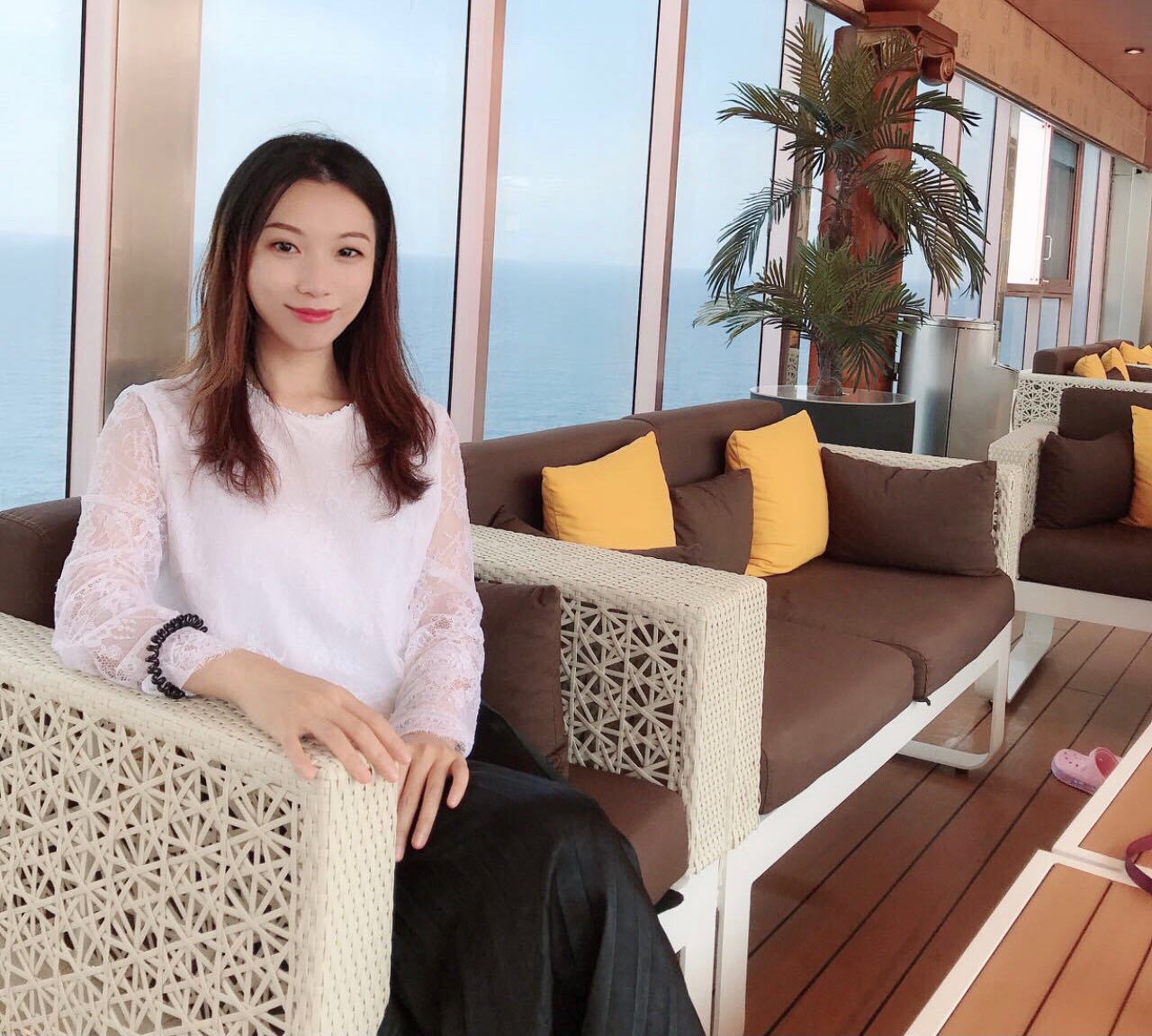 商务英语教研室 华一君.jpg